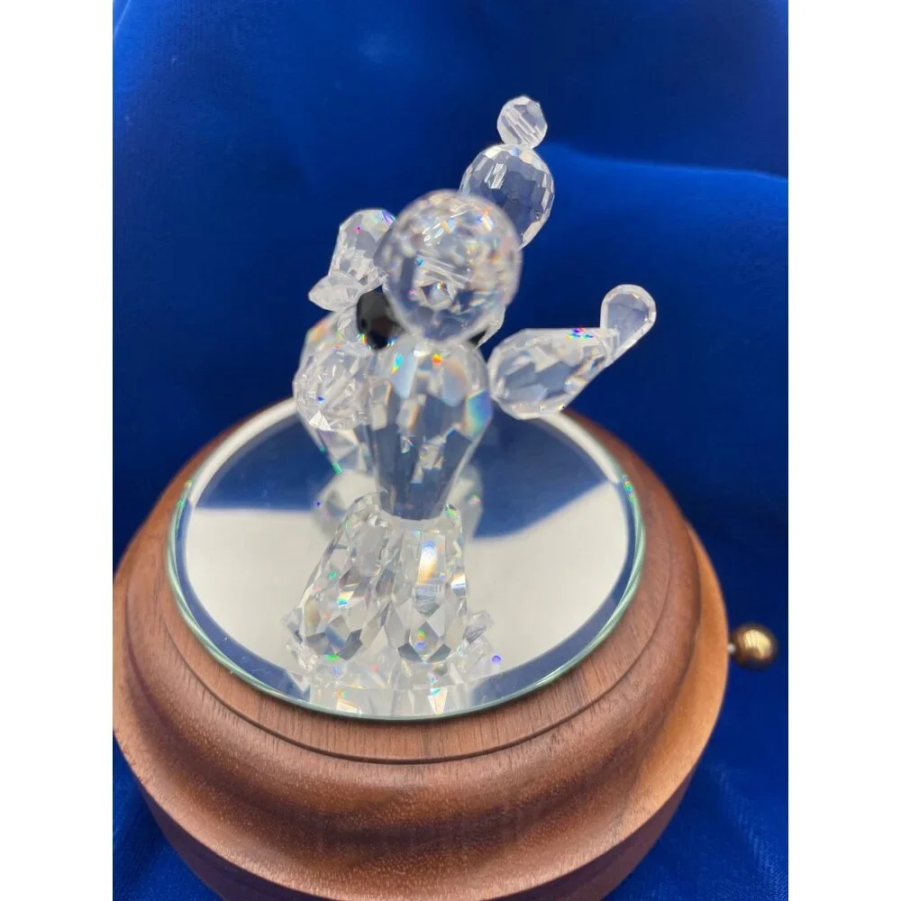Swarovski Crystals  Wedding Couple Figurine Music Box Anniversary Waltz